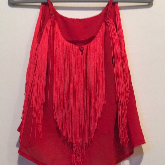 Red fringe top - Picture 3 of 4